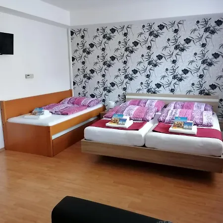 Na Spaciru Apartment *